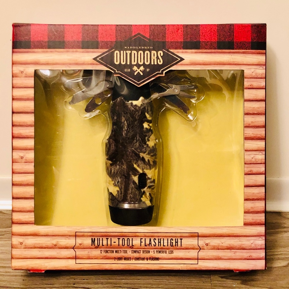 SaddleBred Outdoors Gear Up Multi-tool Flashlight